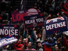 Čarodejníci sa ospravedlňujú za prvoaprílový žart s výstrelom na pol dvore Čarodejníci sa ospravedlňujú za prvoaprílový žart s výstrelom na pol dvore