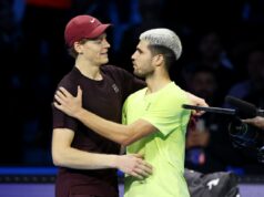 Čas štartu Carlos Alcaraz vs Jannik Sinner a ako sledovať finále majstrovstiev Monte Carlo Sinner a Alcaraz majú priateľskú rivalitu (Getty)