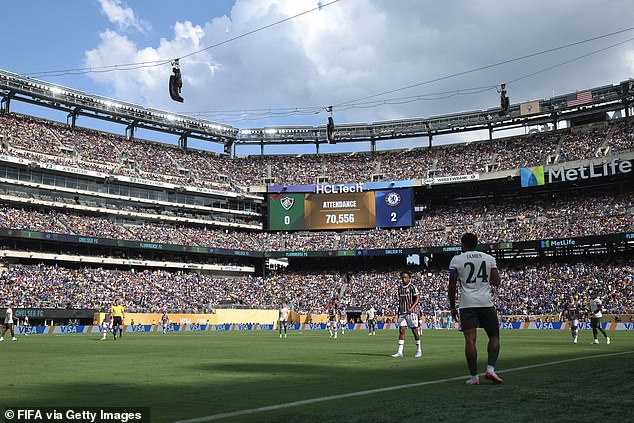 Čerstvé hnevy na majstrovstvách sveta, keď fanúšikovia čelia zvýšeniu cien Lístky na vlak na štadión MetLife na majstrovstvách sveta by sa mohli zvýšiť z 12,90 USD na viac ako 100 USD