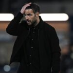 Cesc Fabregas reaguje