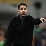 Cesc Fabregas trvá na tom, že sa sústredí na svoju prácu v Como uprostred prepojenia na bývalý klub Chelsea