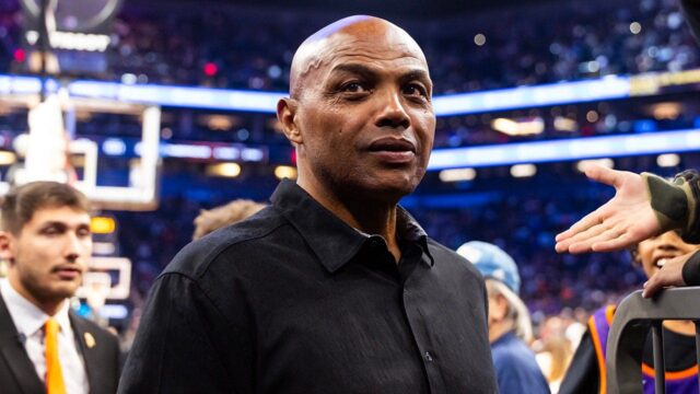 Charles Barkley hovorí hráčom NBA, aby 'zavreli hubu' o pravidle Charles Barkley hovorí hráčom NBA, aby 'zavreli hubu' o pravidle 65 zápasov