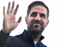 Chelsea po brutálnom prepustení vyniesla verdikt Cesca Fabregasa o prevzatí Liama Roseniora Cesc Fabregas