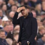 Chelsea utrpela vážne zranenie proti Man Utd, keď bol Liam Rosenior nútený urobiť skorú zmenu