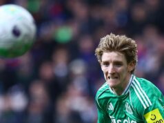 Chelsea „zaviedla nové prestupové pravidlo“, ako chcel Anthony Gordon v obavách o Alejandra Garnacha Hviezda Newcastlu United Anthony Gordon sa pozerá