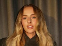 Chloe Kelly predvádza brucho so senzačným bruchom ako levica Chloe Kelly po víťazstve na UEFA Women's EURO 2025