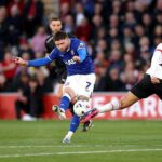 Clarke skóruje neskoro, keď Ipswich remizoval v Saints