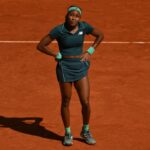 Gauffová bude dúfať, že sa zotaví včas do zápasu vo štvrtom kole proti 13. nasadenej Linde Noskovej (Reuters)