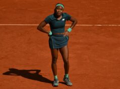Coco Gauff prekonala zvracanie počas zápasu o postup na Madrid Open Gauffová bude dúfať, že sa zotaví včas do zápasu vo štvrtom kole proti 13. nasadenej Linde Noskovej (Reuters)