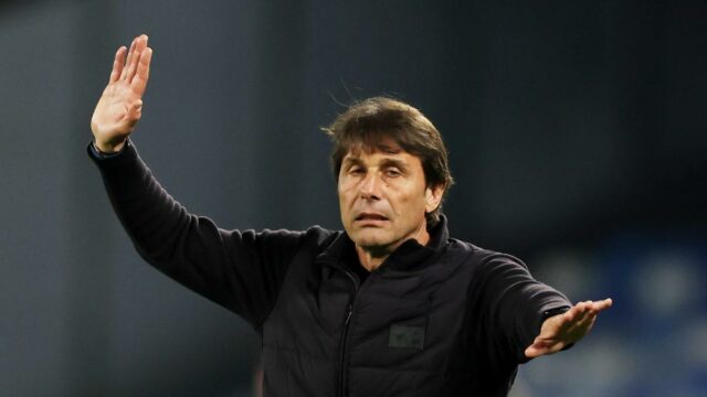 Conte hovorí, že talianska federácia by ho mala zvážiť ako Conte hovorí, že talianska federácia by ho mala zvážiť ako trénera