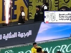 Cristiano Ronaldo sa posmieva Ivanovi Toneymu počas ohnivého víťazstva Al-Nassra nad ním – ktoré tiež zažilo prestávku na blízko – týždne po pozoruhodných tvrdeniach útočníka Al-Ahli a jeho spoluhráčov. Cristiano Ronaldo (uprostred vpravo) napálil Ivana Toneyho počas víťazstva Al-Nassra nad Al-Ahli