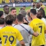 Cristiano Ronaldo zosmiešňuje bývalého spoluhráča v zlom, keď víťazstvo Al-Nassra končí chaosom | Futbal | Šport