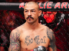 Cub Swanson odhaľuje, ako ho zosnulý vojvoda Roufus pomohol presvedčiť, aby mal posledný zápas na UFC 327 Download app from appStore