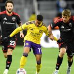 DC United strelili dva neskoré góly, aby predbehli Orlando City
