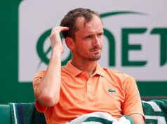Daniil Medvedev dostal pokutu 7000 dolárov za rozbitie rakety na turnaji Monte Carlo Masters Daniil Medvedev dostal pokutu 7000 dolárov za rozbitie rakety na turnaji Monte Carlo Masters