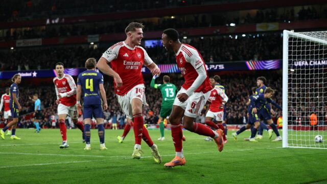 Mikel Arteta reaguje 