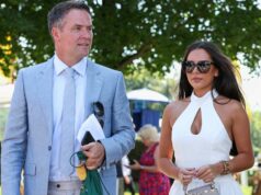 Dcéra Michaela Owena kráča v otcových športových šľapajach a priznáva, že bola „ponížená“ Michael Owen a dcéra Gemma Owen prichádzajú v prvý deň festivalu Qatar Goodwood Festival 2024 na dostihovú dráhu v Goodwoode.