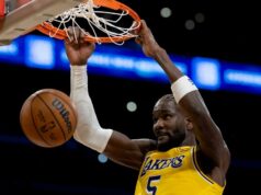 Deandre Ayton vie, že Lakers ho potrebujú, aby bol v play-off najlepší Deandre Ayton vie, že Lakers ho potrebujú, aby bol v play-off najlepší