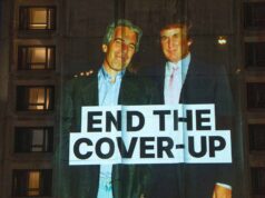 Demonštranti usporiadajú Epsteinov protest pred večerou korešpondentov Bieleho domu | donald Trump Demonštranti usporiadajú Epsteinov protest pred večerou korešpondentov Bieleho domu | donald Trump