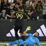 Denis Bouanga narazil na klobúkovú dráhu, LAFC vraky Orlando City SC