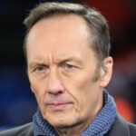 Dixon kritizoval Palmera za „zabrzdenie“ v japonskej prehre, keďže duo Three Lions „neurobilo dosť“