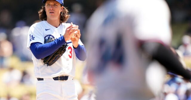 Dodgers nemôžu produkovať dostatok útoku ešte raz, klesnúť ako druhý v rade
