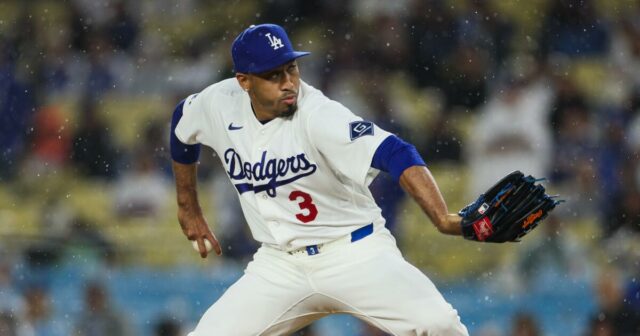 Dodgers priblížil Edwina Díaza na zoznam zranených, spomína si Jake Eder
