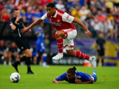 Dominic Calvert-Lewin zapletený do ďalšieho kontroverzného incidentu s ťahaním za vlasy Dominic Calvert-Lewin zapletený do ďalšieho kontroverzného incidentu s ťahaním za vlasy