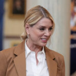 Donald Trump odvolal vernú generálnu prokurátorku Pam Bondi | donald Trump