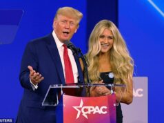 Donald Trump opäť strieľal na Rileyho Gainesa po jeho zúrivom útoku na obrázok AI, ktorý ho zobrazuje ako Ježiša Prezident Donald Trump vystrelil späť na Rileyho Gainesa uprostred ohromujúceho konfliktu medzi dvojicou