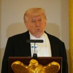 Donald Trump prerušil svoj prejav počas utorňajšej štátnej večere, aby ocenil golfistu Roryho McIlroya za jeho posledný triumf na Masters.