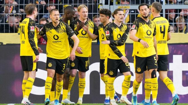 Dortmund si zabezpečil kvalifikáciu Ligy majstrov víťazstvom 4:0 nad Freiburgom
