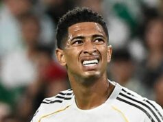 Dôvod Judea Bellinghama na popretie prestupu z Man Utd napriek súkromnej prehliadke Old Trafford Anglický stredopoliar Realu Madrid #05 Jude Bellingham reaguje počas futbalového zápasu španielskej ligy medzi Realom Betis a Real Madrid CF na štadióne La Cartuja v Seville