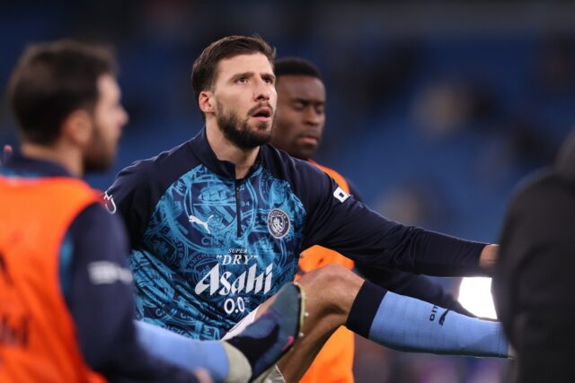 Dôvod, prečo dvaja obrancovia Manchestru City vynechali postup City v Download app from appStore