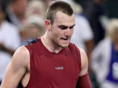 Draper vypadol z French Open so zranením kolena Draper vypadol z French Open so zranením kolena