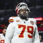 Útočný veterán Donovan Smith oficiálne oznámil svoj odchod z NFL