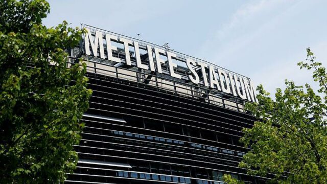 FIFA obvinila, že vlaky na majstrovstvá sveta budú stáť 100 Yahoo news home