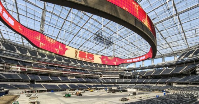 FIFA pridáva pokles vstupeniek na majstrovstvá sveta uprostred správ o zaostávajúcich predajoch
