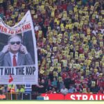 Fanúšikovia Liverpoolu protestovali proti zvyšovaniu cien vstupeniek počas zápasu proti Crystal Palace