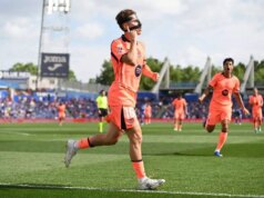 Fermín López venuje gól vs Getafe spoluhráčovi z Barcelony Fermín López venuje gól vs Getafe spoluhráčovi z Barcelony