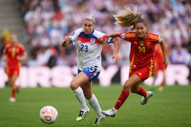 Finále Eura, finále Svetového pohára... kvalifikácia: Anglicko a Španielsko obnovia Španielsko bude niesť hrozbu a technickú kvalitu vo Wembley (REUTERS)