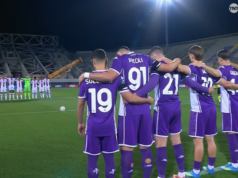 Fiorentina a Crystal Palace vzdávajú po tragickej smrti gestom hold Alexovi Manningerovi Fiorentina a Crystal Palace držia minútu ticha