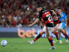 Flamengo bojuje, aby porazilo Santos, stále blízko Z-4; sledujte góly Download app from appStore