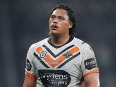 Footy star odhaľuje, že vynechanie jedla, ktoré mnohí Austrálčania milujú, bolo kľúčom k záchrane jeho kariéry, keď schudol ohromujúcich 30 kg Footy star odhaľuje, že vynechanie jedla, ktoré mnohí Austrálčania milujú, bolo kľúčom k záchrane jeho kariéry, keď schudol ohromujúcich 30 kg