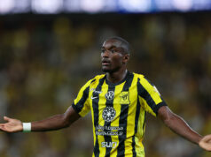 Francúz vylúčený po kope do súperových slabín v saudskej lige; sledovať Download app from appStore