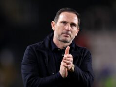 Frank Lampard dáva pevnú odpoveď na prácu Chelsea, keď šéf Coventry rieši fámy Frank Lampard