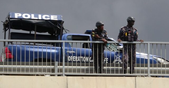 Futbalista (20) bol zastrelený pri útoku na tímový autobus pri hroznej ozbrojenej lúpeži | Futbal | Šport
