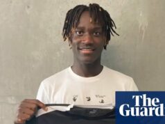 Futbalista Midtjyllandu Alamara Djabi sa vážne zranil po bodnutí v Dánsku | Midtjylland Futbalista Midtjyllandu Alamara Djabi sa vážne zranil po bodnutí v Dánsku | Midtjylland