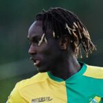 MAFRA, PORTUGALSKO - 22. FEBRUÁRA: Alamara Djabi z CD Mafra v akcii počas zápasu Ligy Portugal 2 Meu Super medzi CD Mafra a FC Vizela na Estadio do Parque Desportivo Municipal de Mafra 22. februára 2025 v portugalskej Mafre. (Foto: Gualter Fatia/Getty Images)