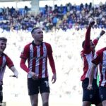 V plameňoch: Jack Moylan z Lincoln City oslavuje skórovanie počas svojej super sezóny